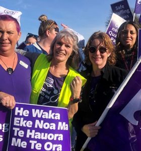 Andrea Reilly (left), Nelly Hofman (centre) and Sara Mason on the Greymouth picket line.