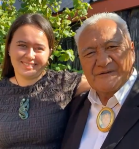 Like many other grandparents and parents, Bob Rolleston travelled hundreds of kilometers across the country early this morning to give his mokopuna granddaughter to Whitireia’s Bachelor of Nursing Māori. He has worked in what he calls the 