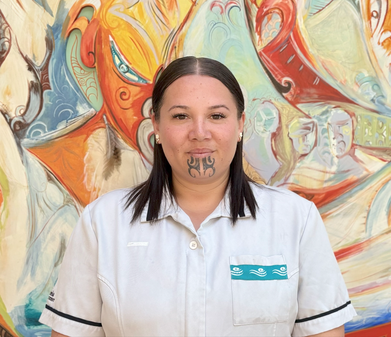 ‘Hell no! Aotearoa is my home’ — graduate told to look overseas