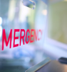 Man's ED death after nine hours: 'This should not happen in our country.'
