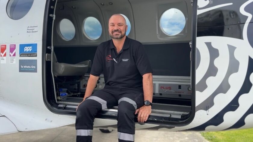 Flight nurses: Working between heaven, earth and hell They work between heaven and earth, starting their day in a hangar rather than a hospital ward, ready to fly wherever life is hanging in the balance.