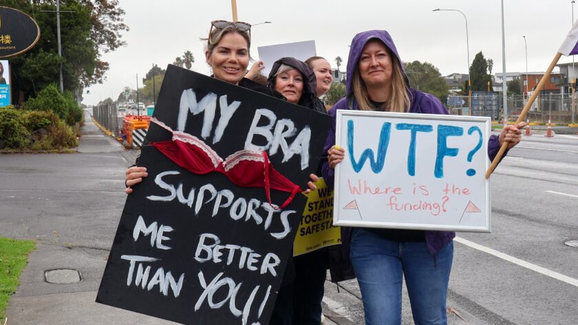 ‘It’s not about the pay’ — Auckland district nurses go on strike 'I think we often get forgotten about' -- Frustrated, understaffed district nurses picket Minister of Health's electorate office